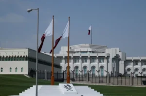 الرئيس الإيراني يحث الدول الإسلامية على قطع العلاقات مع إسرائيل قبيل قمة الدوحة